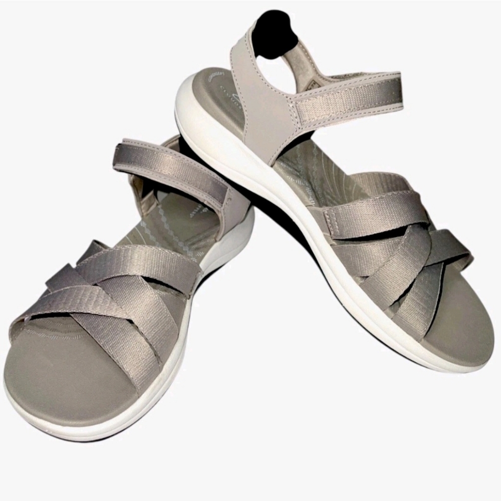 CLARKS Women's Cloudstepper Mira Tide Sandals Size 9 Taupe Ad Strap Comfort
